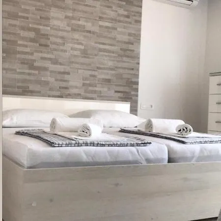 Anita Apartment