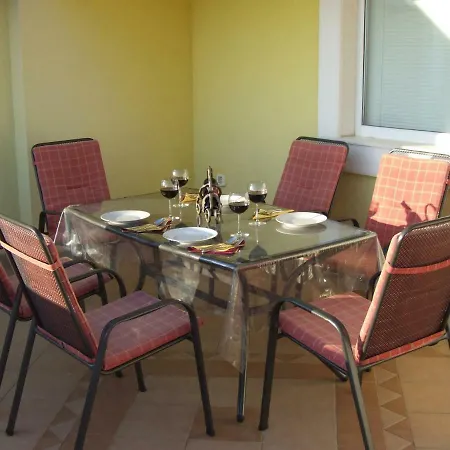 Anita Apartment