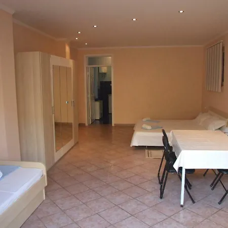Anita Apartment
